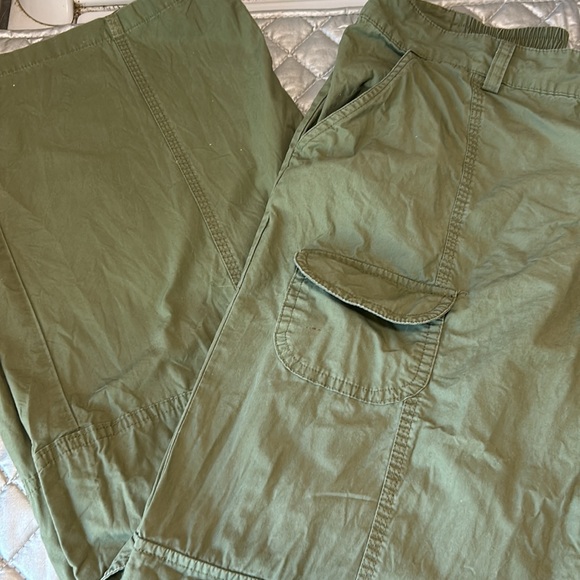 Wild fable 100% cotton xs olive green multiple pocket cargo pants - Picture 9 of 12